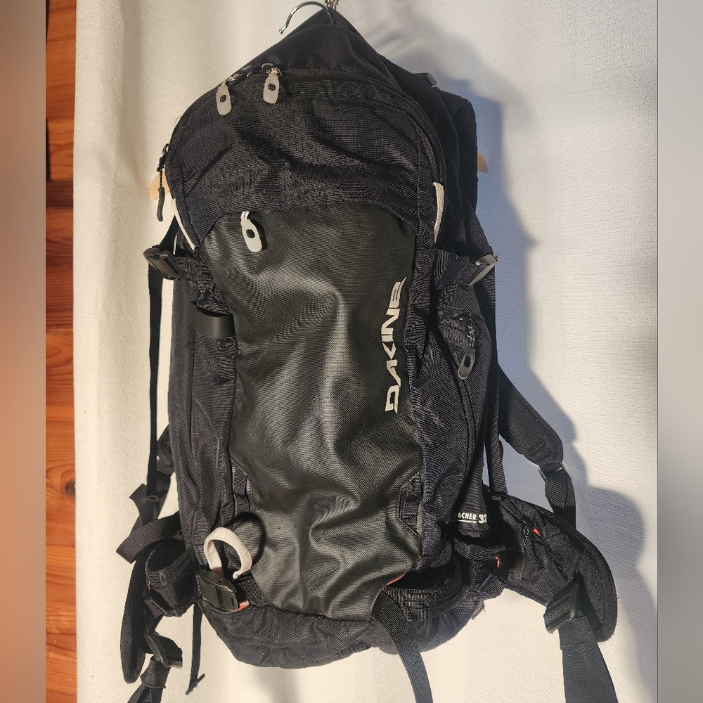 Dakine 32L Poacher Ras Backpack